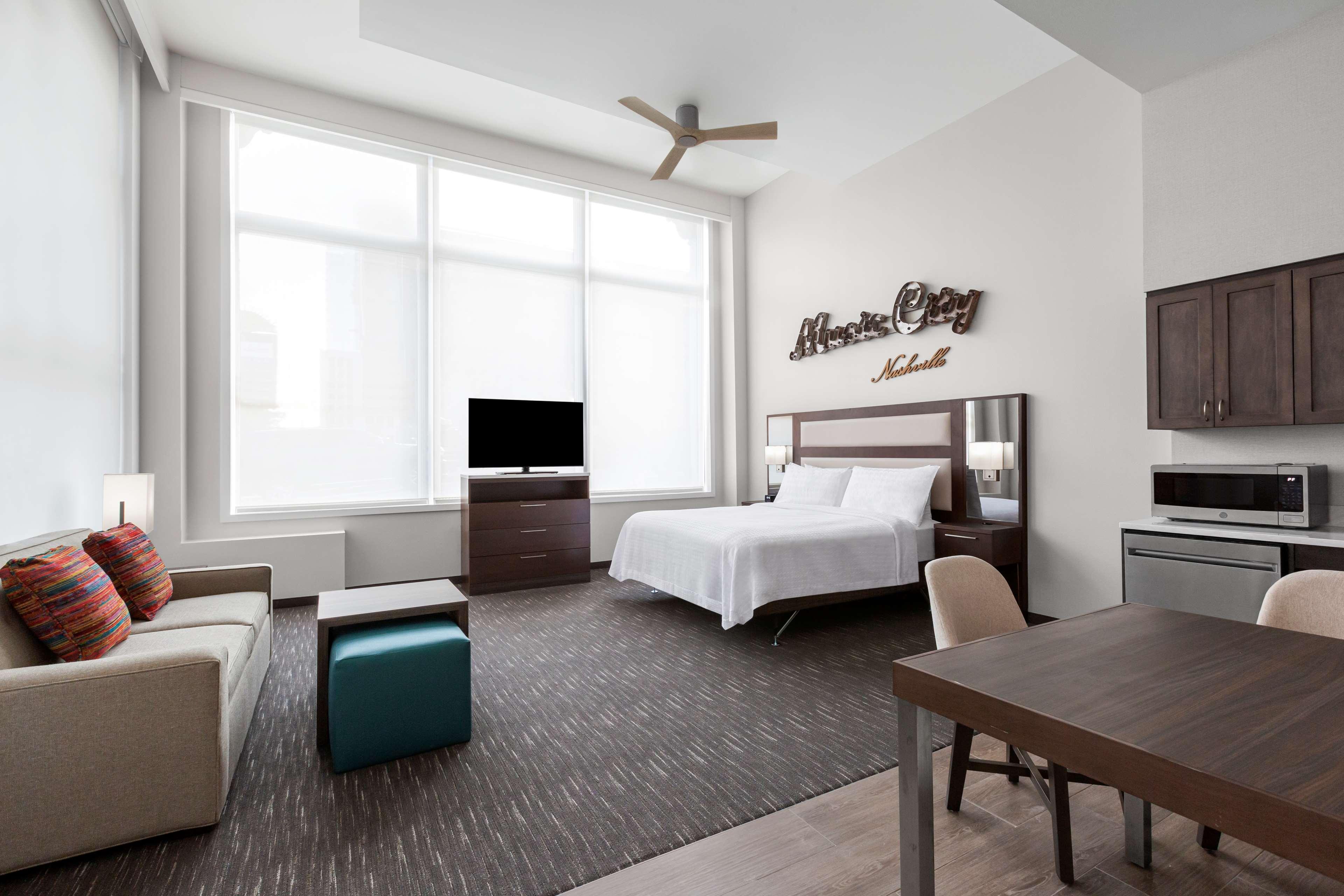 Hotel Homewood By Hilton Downtown 3*